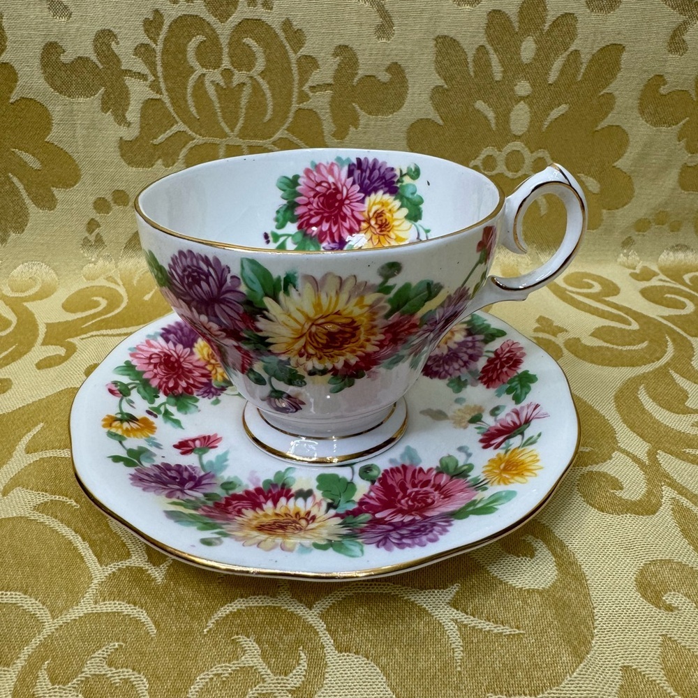 Autumn Glory Fine Bone China England Teacup and Saucer Set